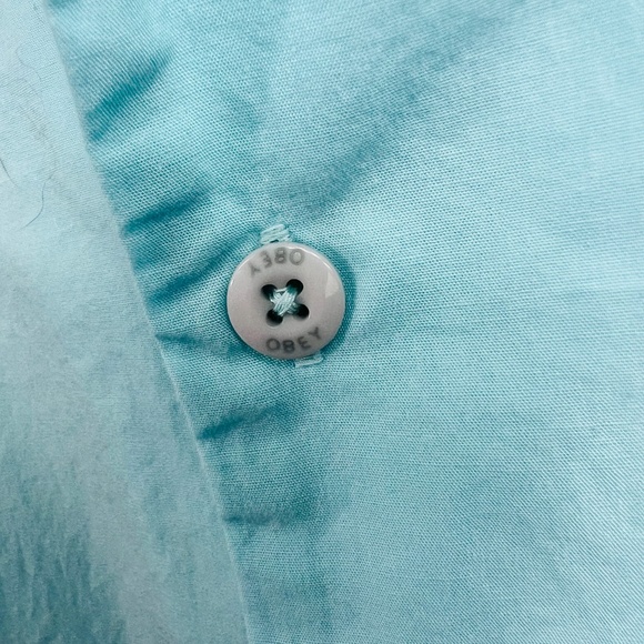 Like New |•OBEY ORGANIC•| Button Down Short Sleeve Shirt Hawaiian Size Medium - Picture 3 of 8